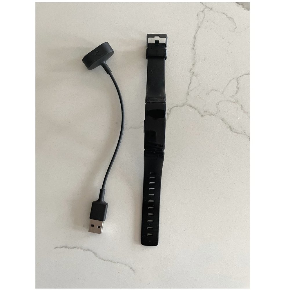 Fitbit Inspire HR Heart Rate and Fitness Tracker